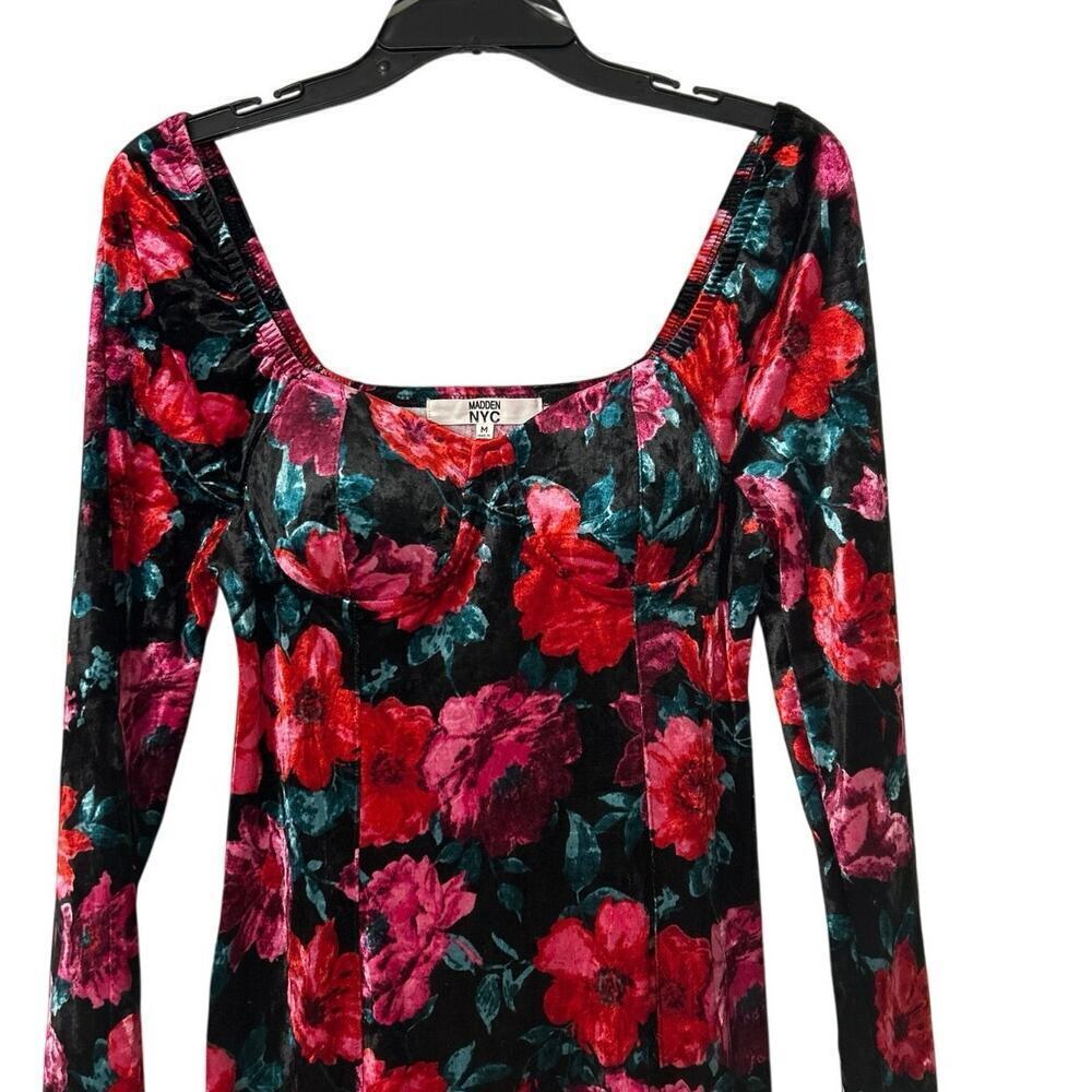 MADDEN NYC Velvet Pink & Red Floral Scoop Neck Coquette Mini Dress Size Medium - Picture 4 of 12
